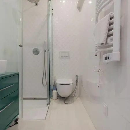 Lovelystay - Sunny 2 Bedroom * Lisboa