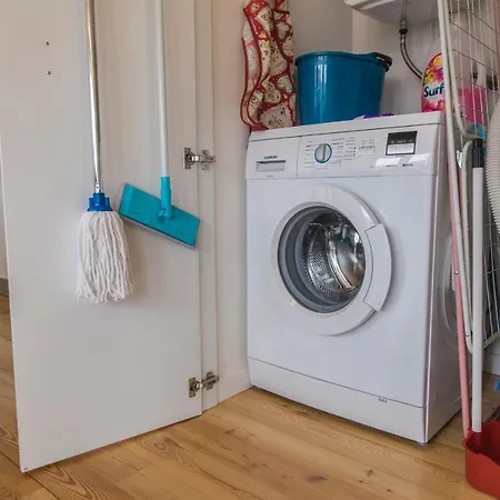 Apartamento Lovelystay - Sunny 2 Bedroom Lisboa