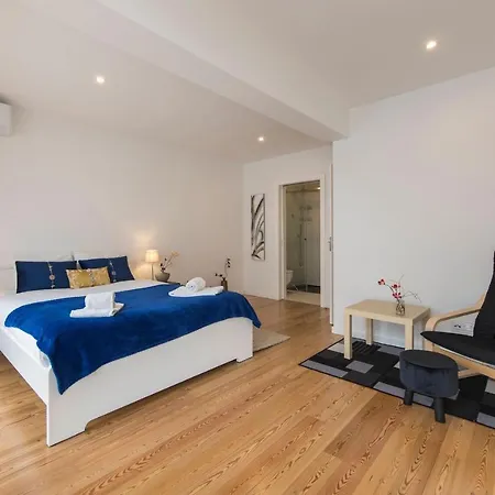 Apartamento Lovelystay - Sunny 2 Bedroom